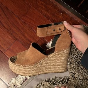 Dolce Vita wedge